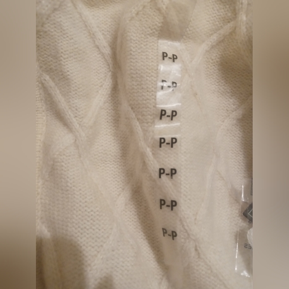 Jones New York Signature Argyle Knitted Cream Turtle Neck Cardigan, Size: Petite - Picture 2 of 8